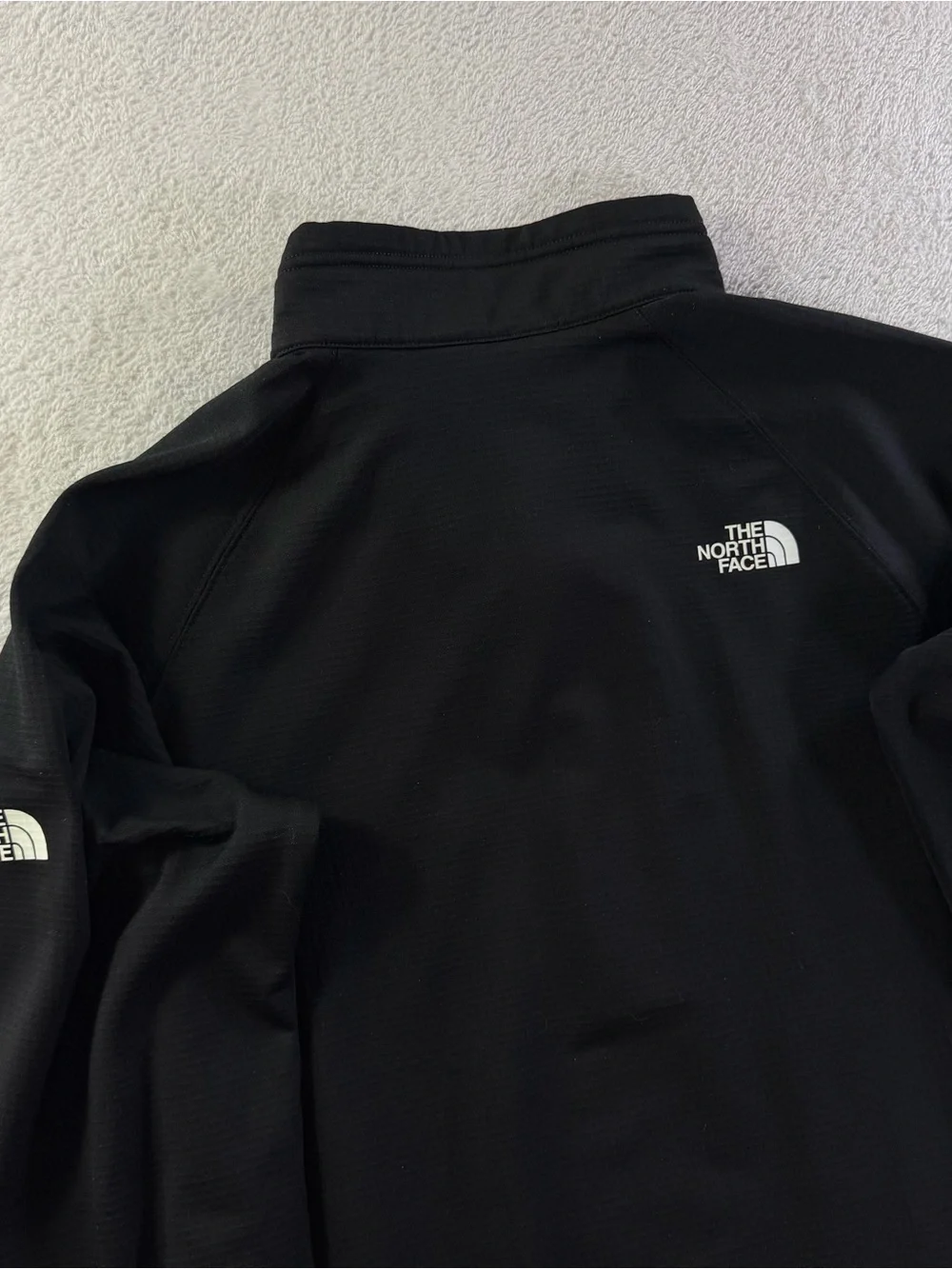 The North Face Amazon Logistics Mountain Peaks Grid Fleece 1/4 Zip L